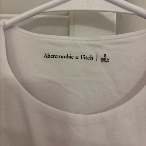 NWOT Abercrombie white bodysuit - Picture 3 of 4